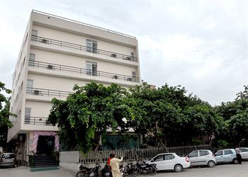 Dwarka Palace Samalkha Exterior foto